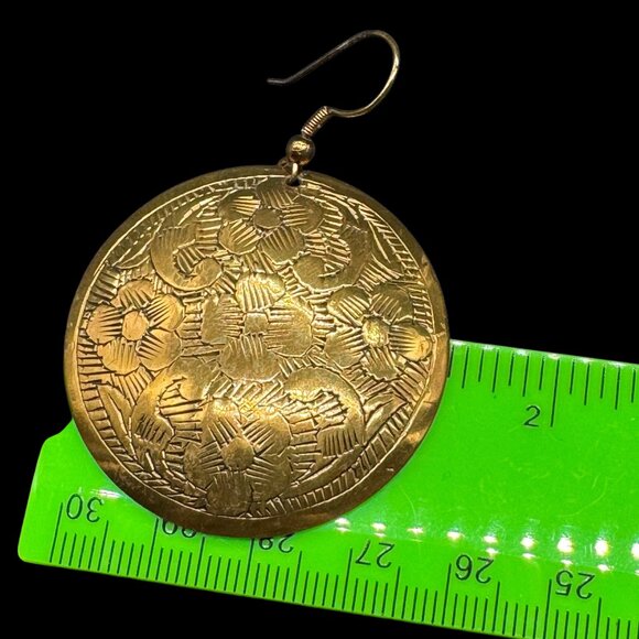 Vintage Gold Tone Brass Metal Pierced Earrings Dangling Disk Engraved *read* - Picture 6 of 6